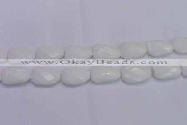 CTW507 15.5 inches 20*30mm faceted & twisted white porcelain beads